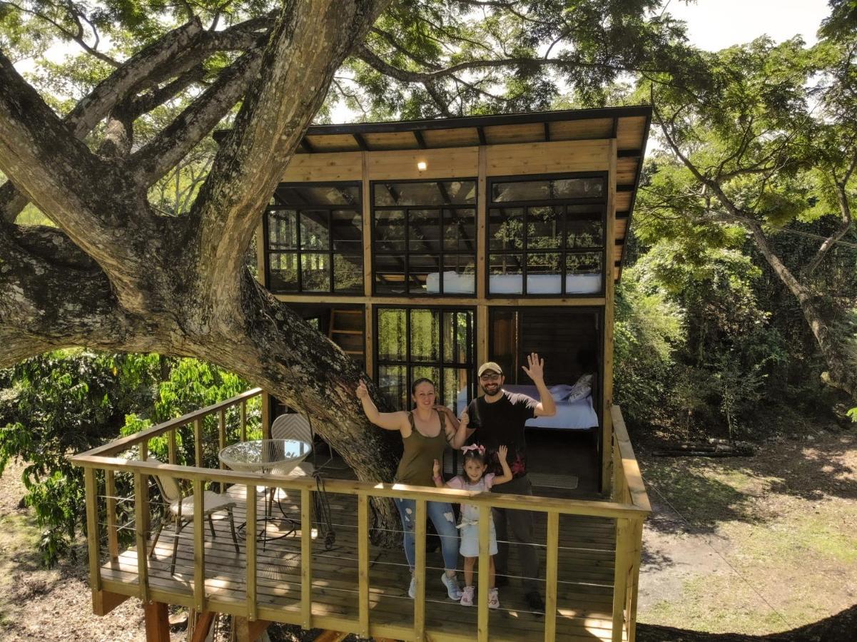 Casa En El Arbol Villa Utica Exteriör bild